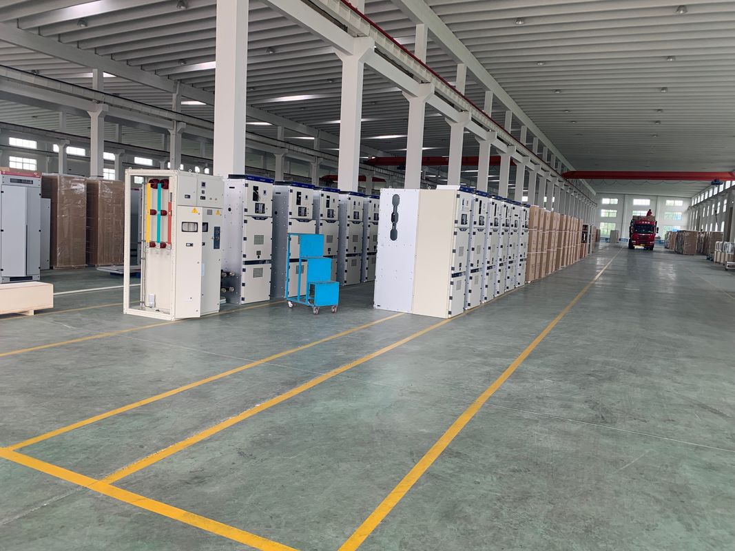 Fixed Low Voltage Switchgear Flexible Installation With Universal Chamber Body supplier